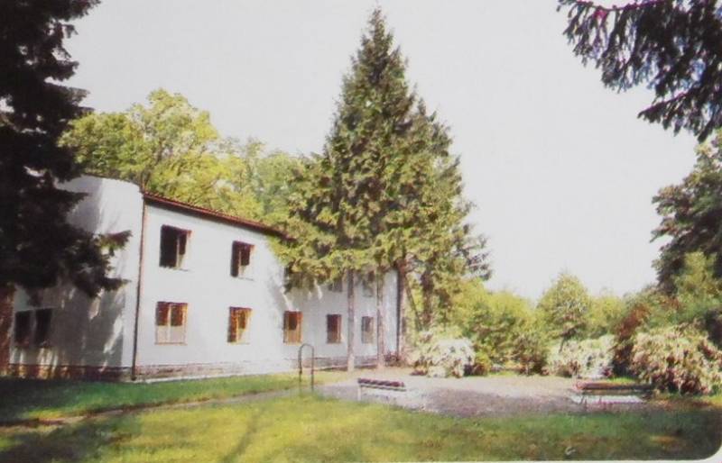 ae2519b4c0469ec9b9a898606aa2c268-kepeslap-sikonda-mozaikkempinguttorotaborstrandtanya-csarda-latkepreszlet-1982_2.jpg